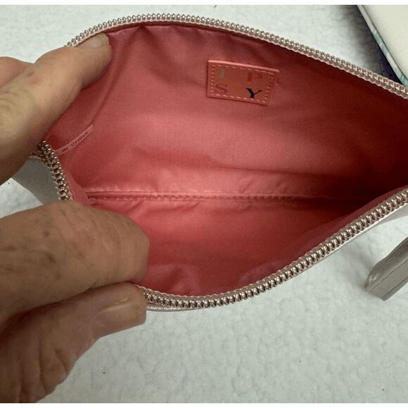 3 for $10 - IPSY January 2020 Glam Makeup Bag PLUS CLEAN SLATE - Picture 3 of 3
